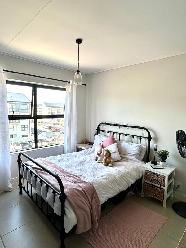 To Let 1 Bedroom Property for Rent in The Huntsman Western Cape